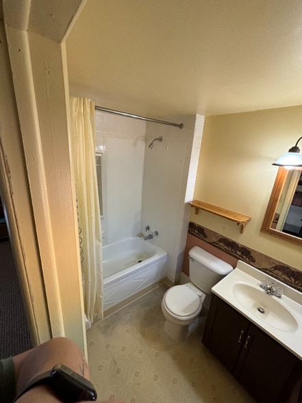 Building Photo - 19022 US HWY 85