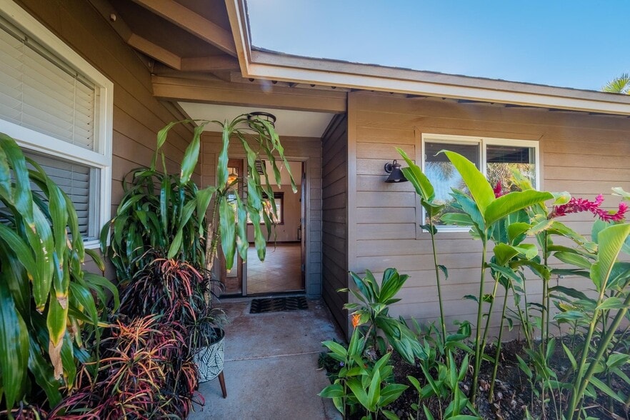 Building Photo - 309 Wainohia St
