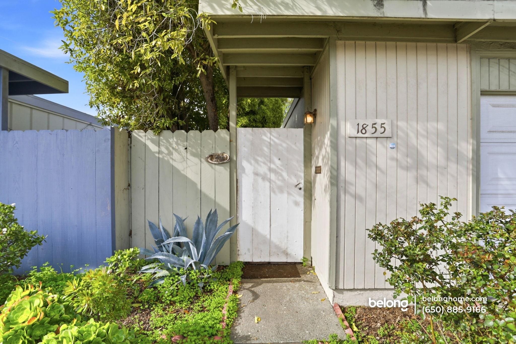 Building Photo - 1855 Forest Ct