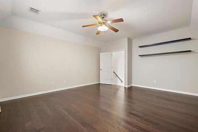 Building Photo - 2406 Yorkshire Ln