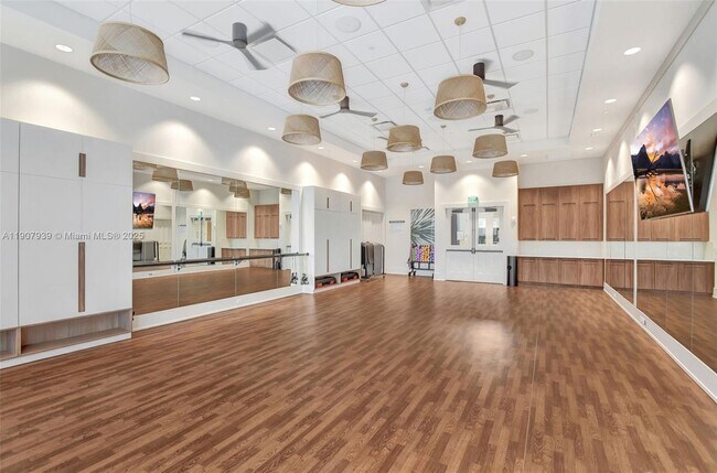 Building Photo - 8356 Royal County Down Rd