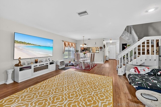 Building Photo - 4587 Carambola Cir S