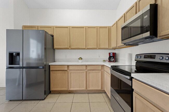 Building Photo - 7902 Silver Bass Ct