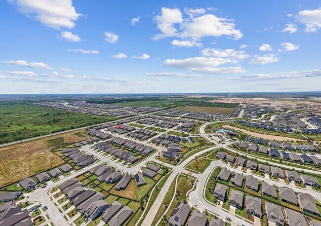 Building Photo - 7019 Winterberry Gln Ln