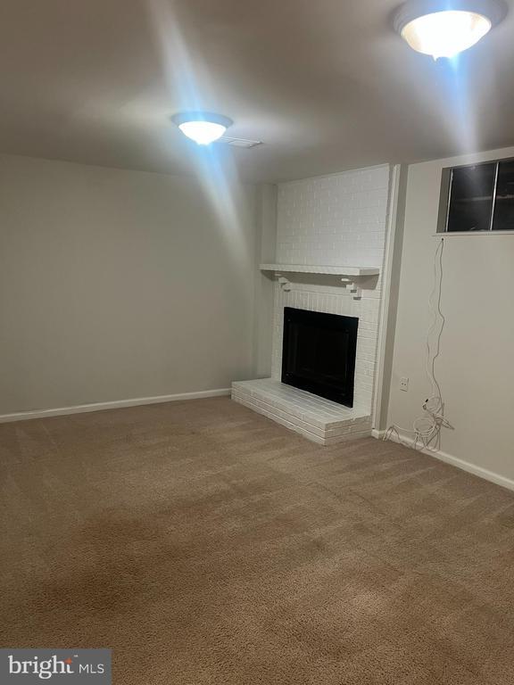 Building Photo - 14432 Four Chimney Dr