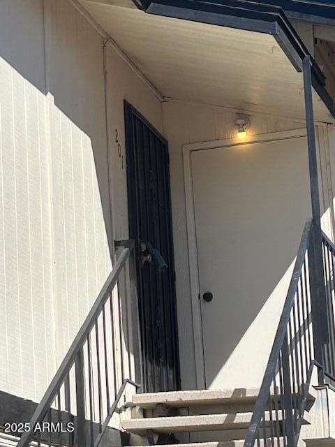 Building Photo - 1843 N Spring