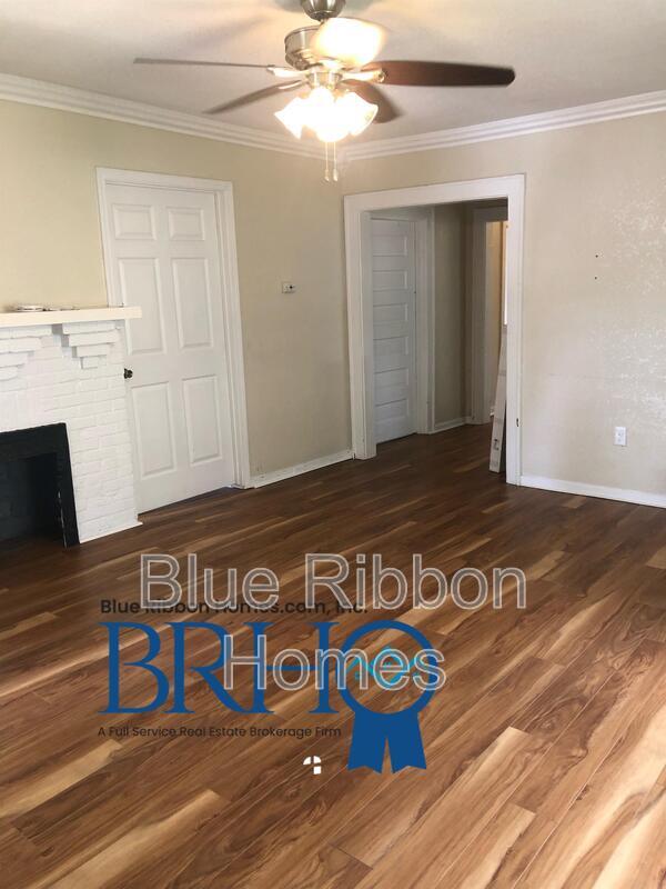 Building Photo - 605 Victory St NW