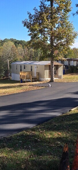 Building Photo - 2005 Shaw Ct