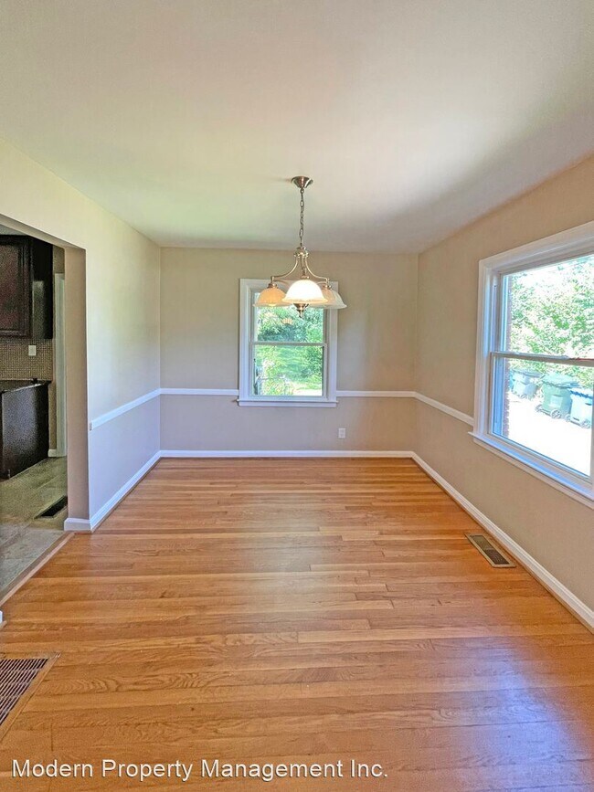 Building Photo - 3 br, 2 bath House - 398 Bradford Dr