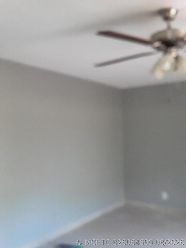 Building Photo - 2403 N Waterside Dr