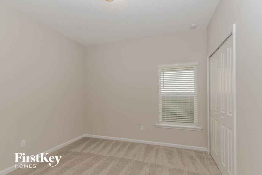 Building Photo - 2873 Copperwood Ave