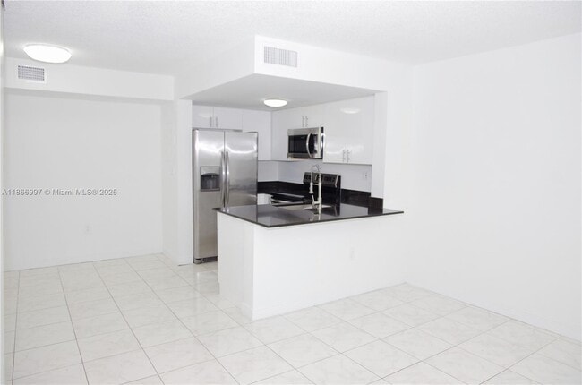Building Photo - 8660 NW 6th Ln