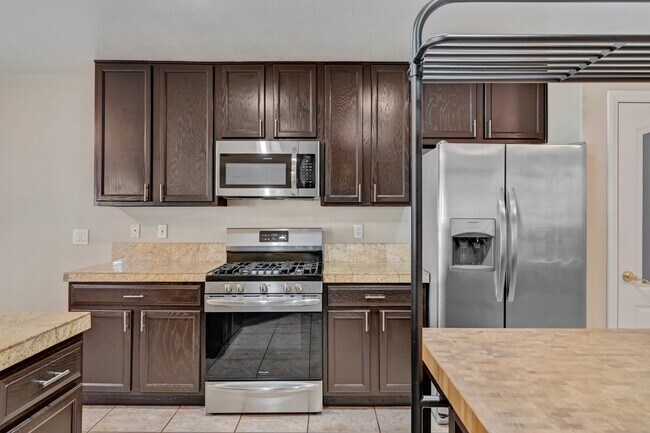 Building Photo - 7275 Diamond Canyon Ln