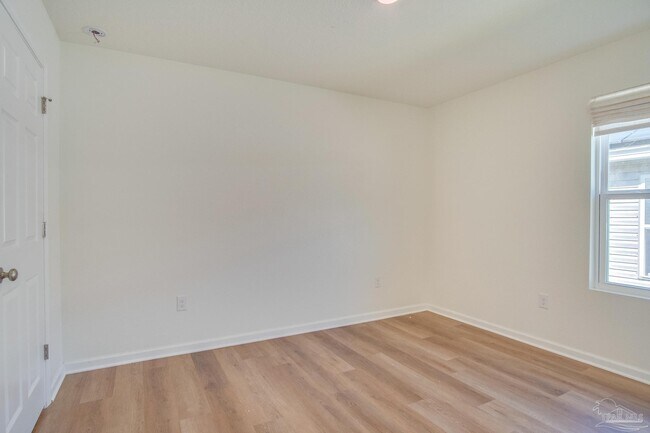 Building Photo - 7809 Maxton Rd