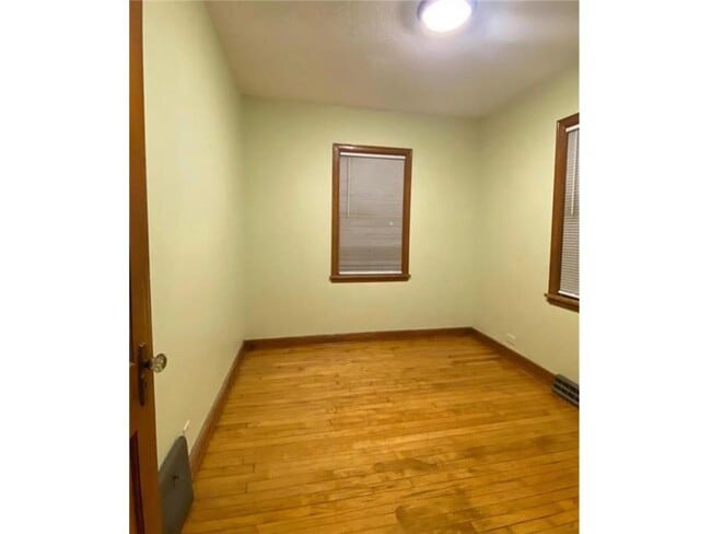 Building Photo - 1068 Arundel St