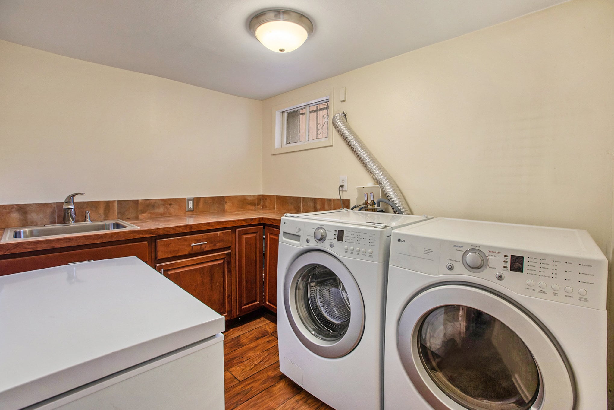 Building Photo - 1320 Fillmore St