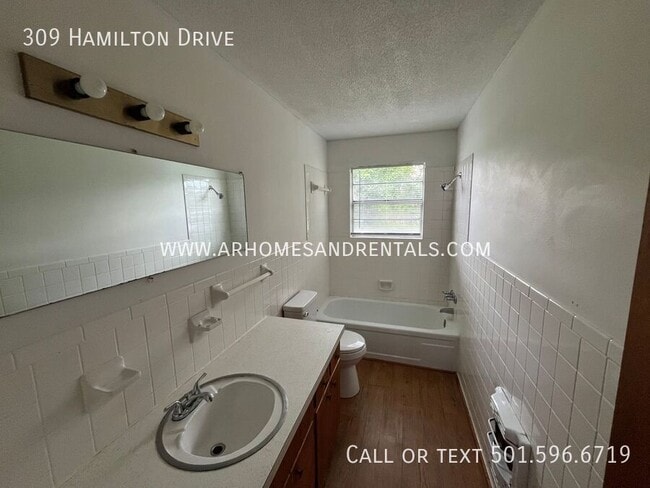 Building Photo - 309 Hamilton Dr