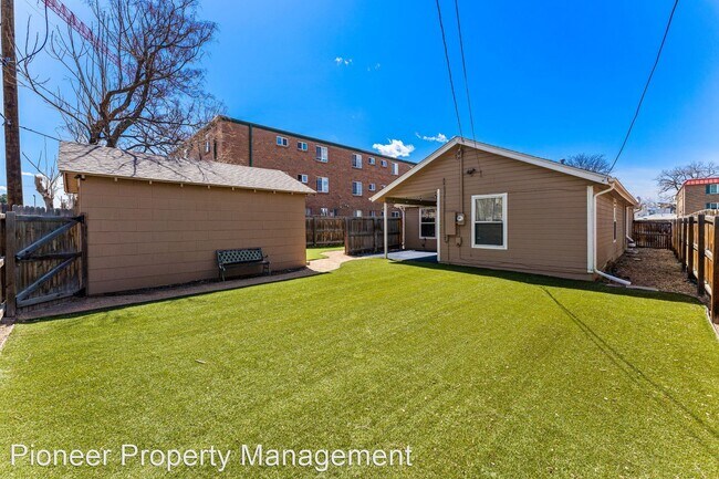 Building Photo - 3 br, 1 bath House - 3460 S. Marion St.