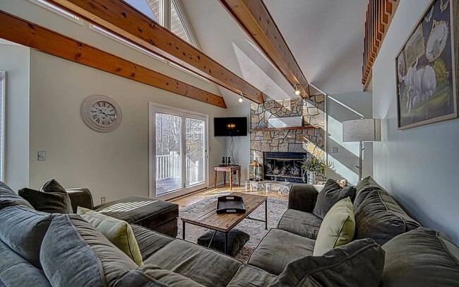 Building Photo - 1896 Bell Eagle Dr