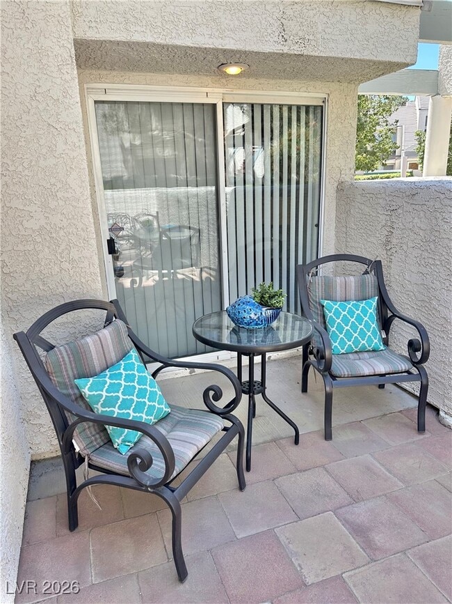 Building Photo - 2700 Lodestone Dr