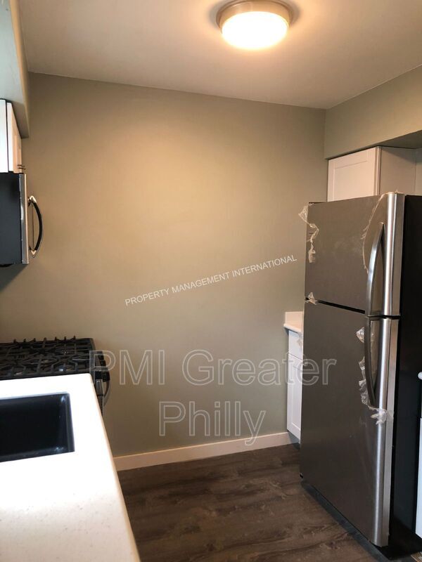 Building Photo - 4208 Westminster Ave