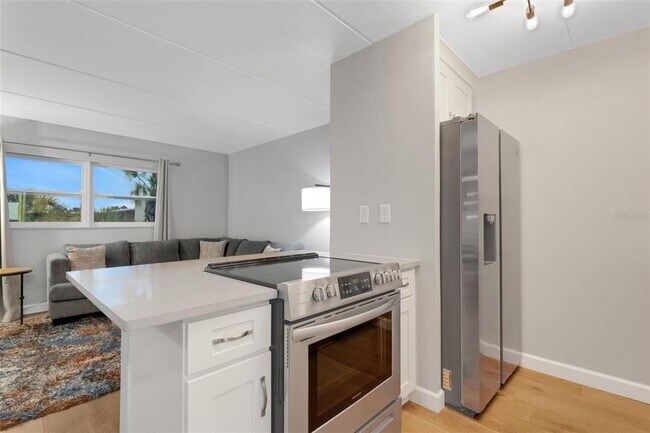 Building Photo - 12760 Indian Rocks Rd