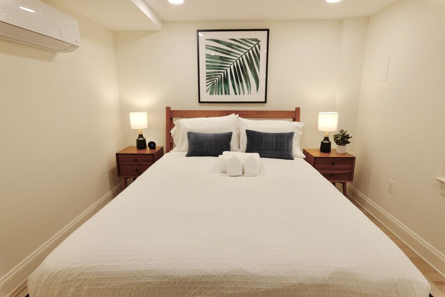 Building Photo - 921 South Carolina Ave SE