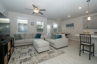 Building Photo - 1523 Parkland Oak Dr