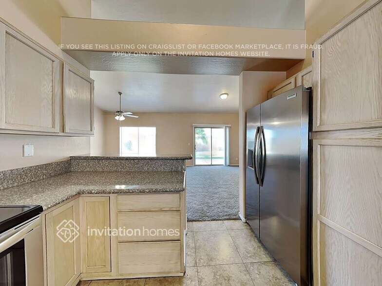 Building Photo - 11634 W Clover Way