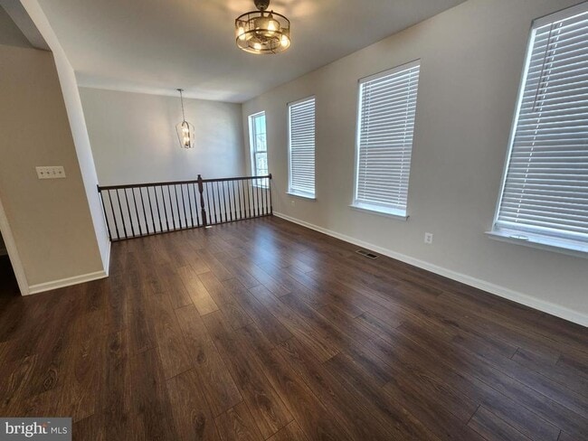 Building Photo - 12 Stafford Pl