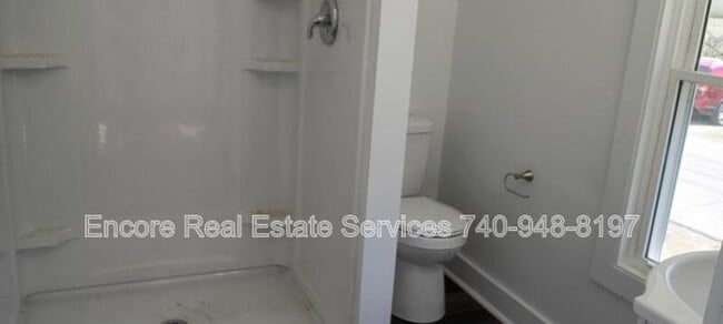 Building Photo - 97 Allen St