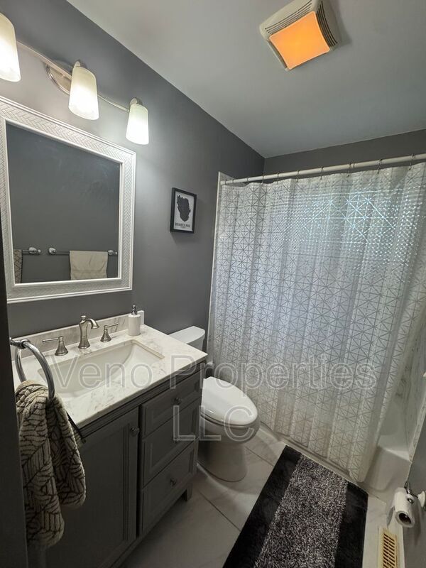 Building Photo - 13 Orenda Spring Dr