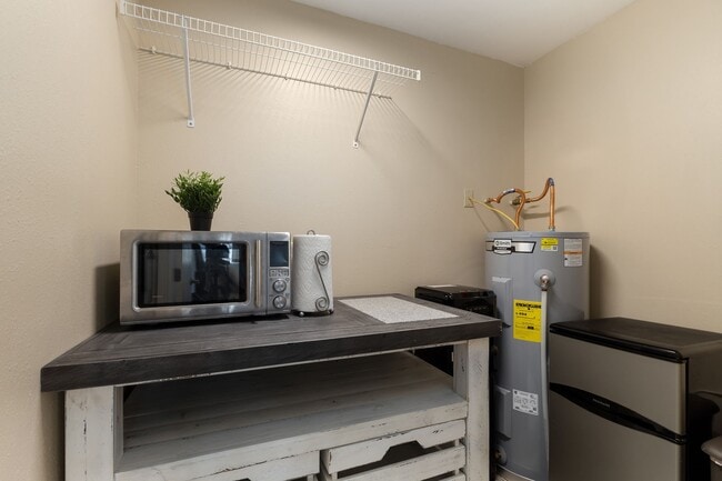 Building Photo - 1072 Papenberg Rd