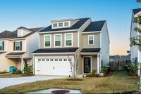 Building Photo - Intriguing Three Bedroom Home in Lexington...