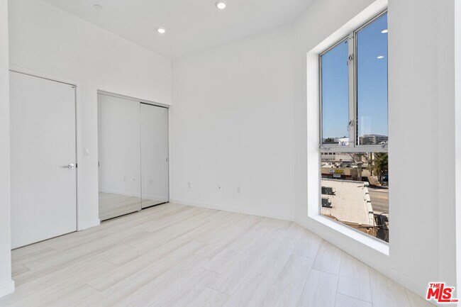 Building Photo - 1650 Sawtelle Blvd