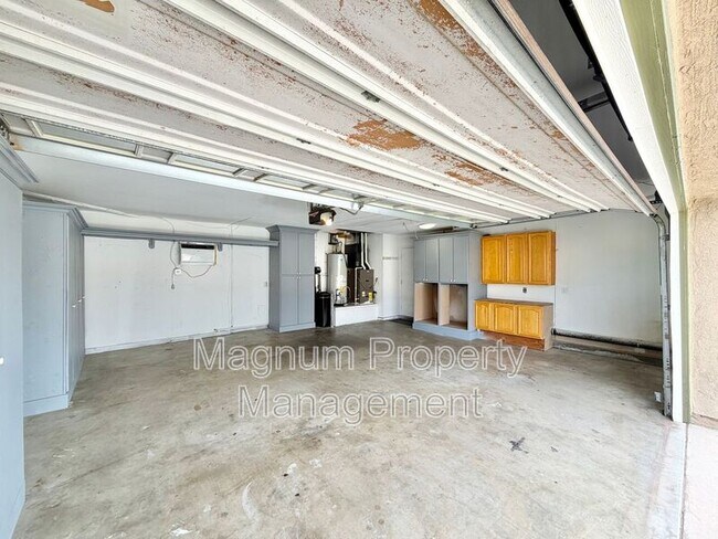 Building Photo - 11938 Venetian Dr