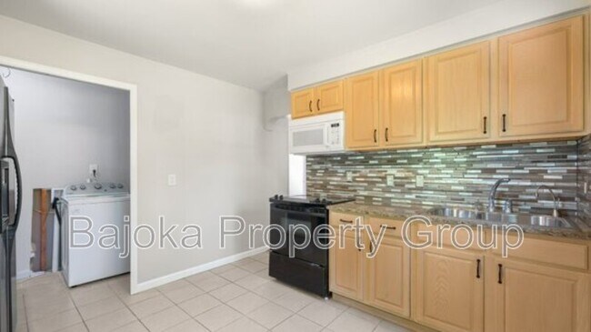 Building Photo - 6703 Campbell St