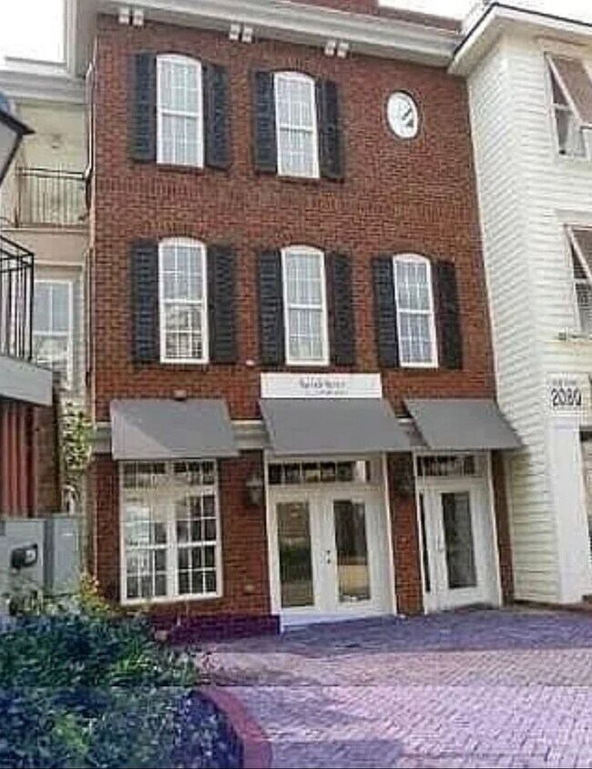 Building Photo - 2092 Ayrsley Town Blvd