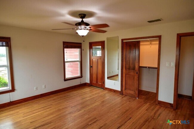 Building Photo - 12300 FM1105