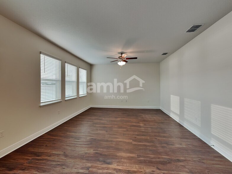 Building Photo - 2857 Ponds Trl