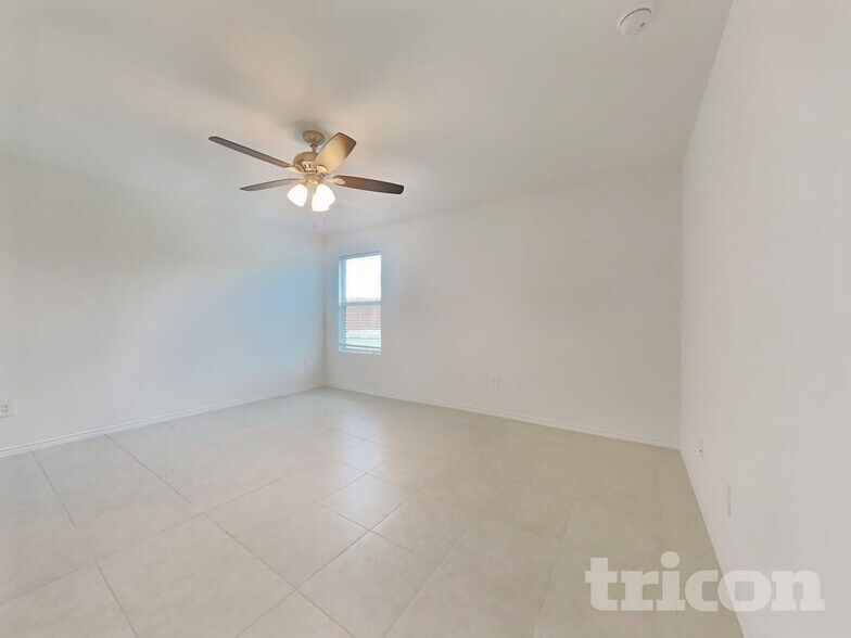Building Photo - 700 Odlozil Ln
