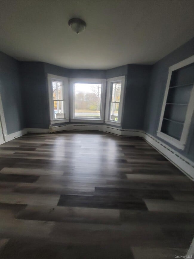 Building Photo - 90 Champlin Ave