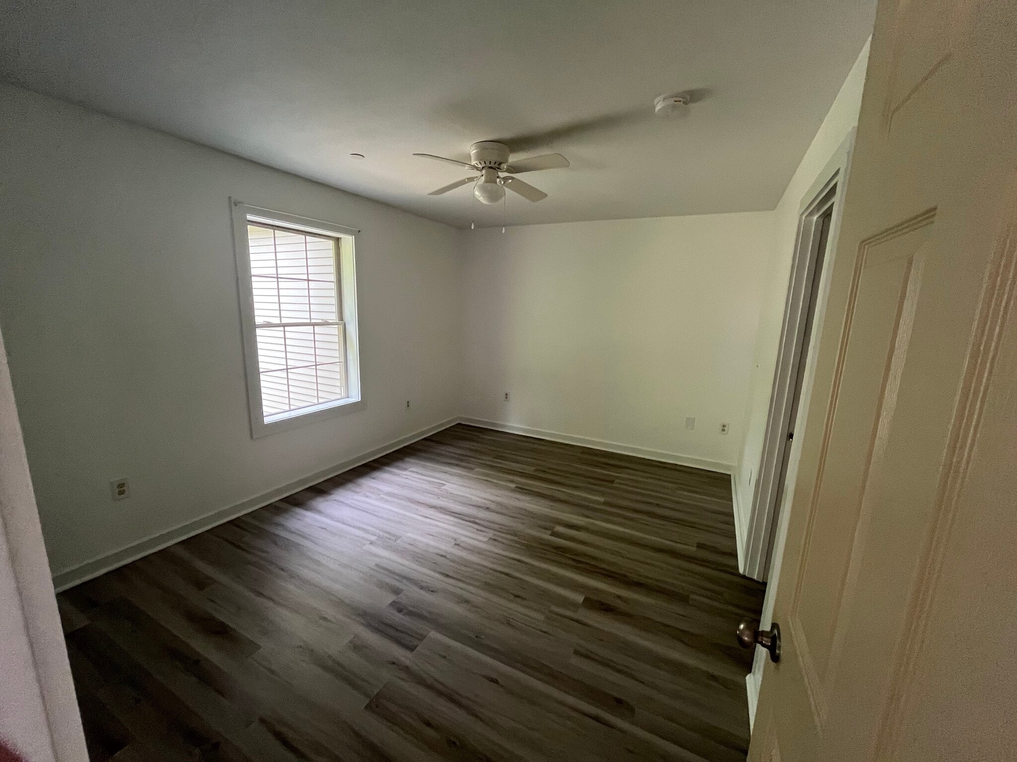 Building Photo - 42 Destinee Ln