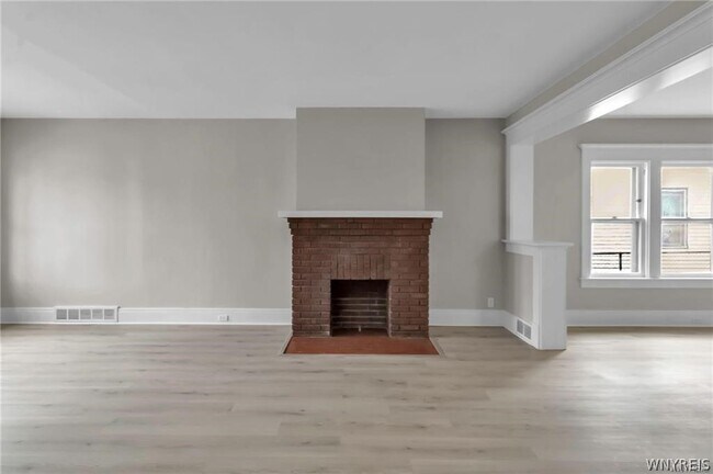 Building Photo - 2514 Delaware Ave