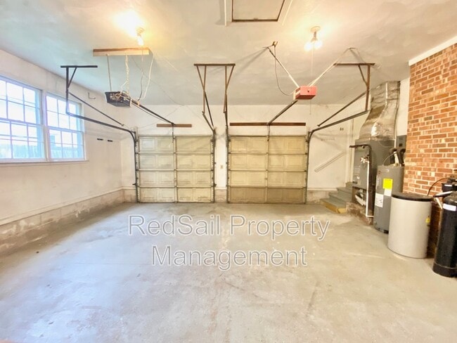 Building Photo - 3809 Ludgate Dr
