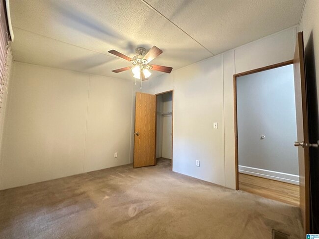 Building Photo - 705 Bagley Dr
