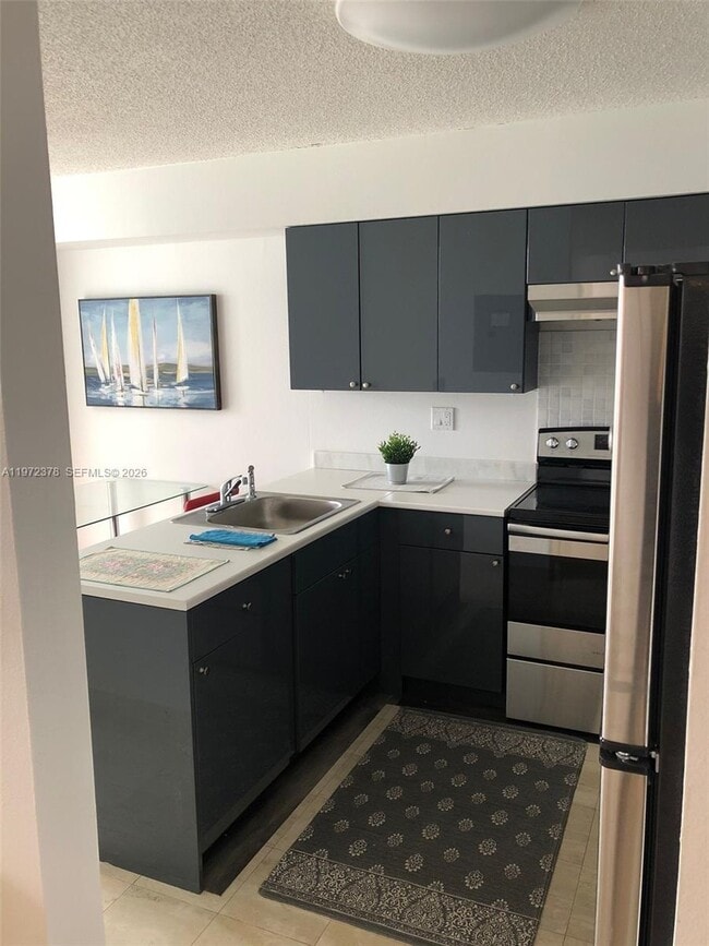 Building Photo - 3600 Mystic Pointe Dr