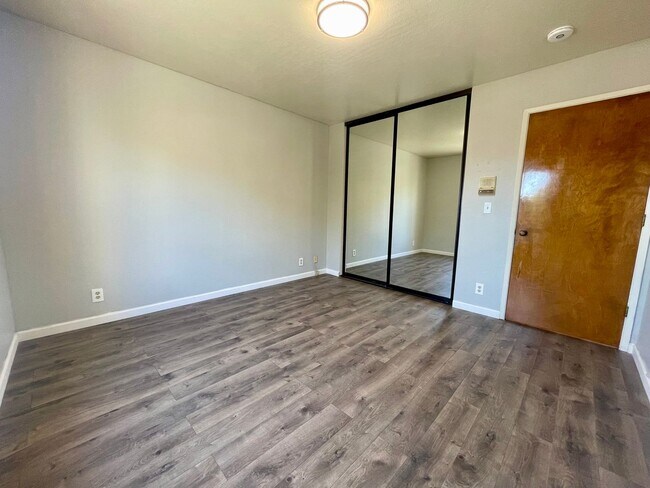 Building Photo - 538-540-540 36th Ave
