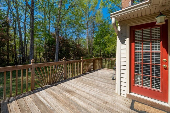 Building Photo - 917 Fox Ridge Trail
