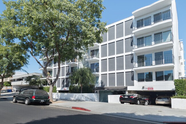 Primary Photo - 526 N Orlando Ave
